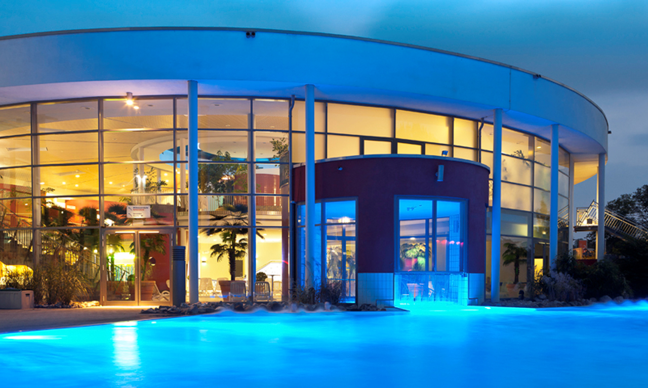 Außenbereich in der Maximare Erlebnistherme